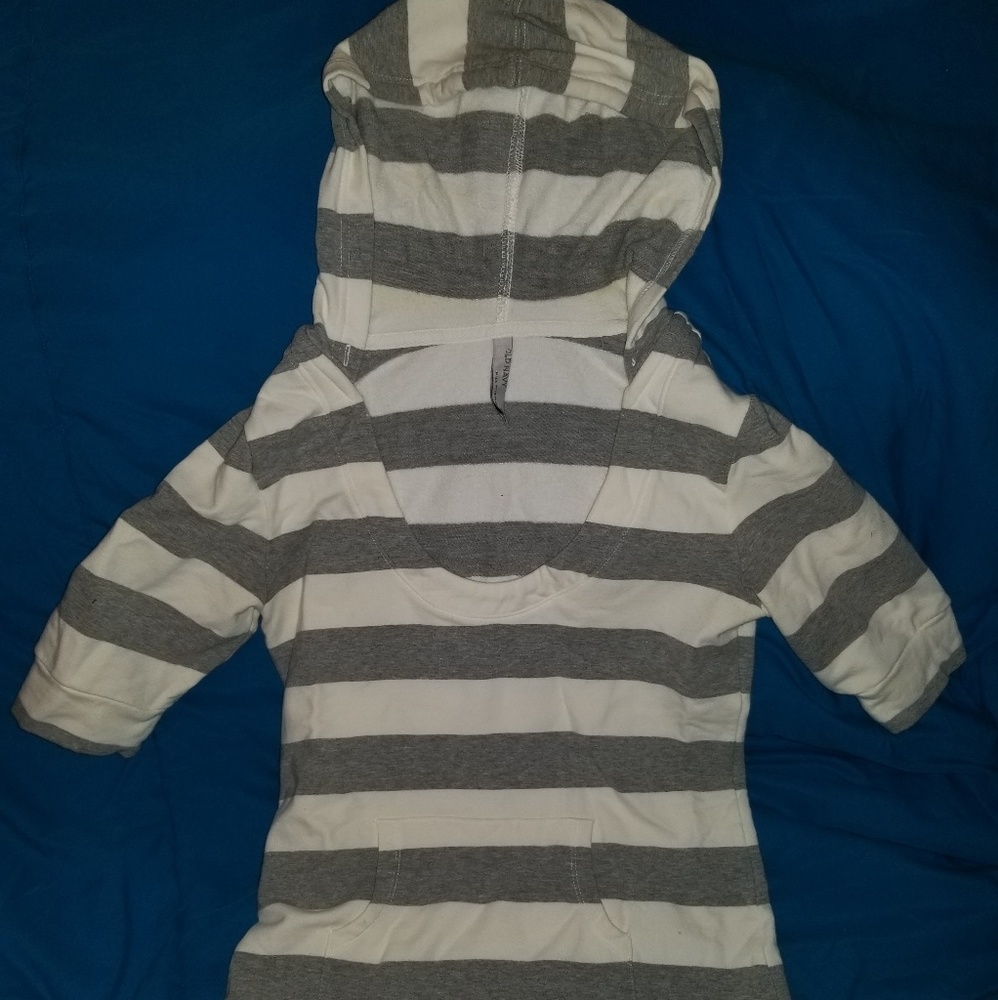 Old Navy pull over hoodie